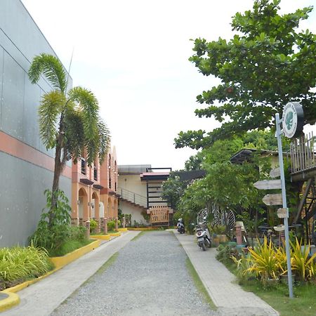 Manora Apartment Talisay  Exterior foto