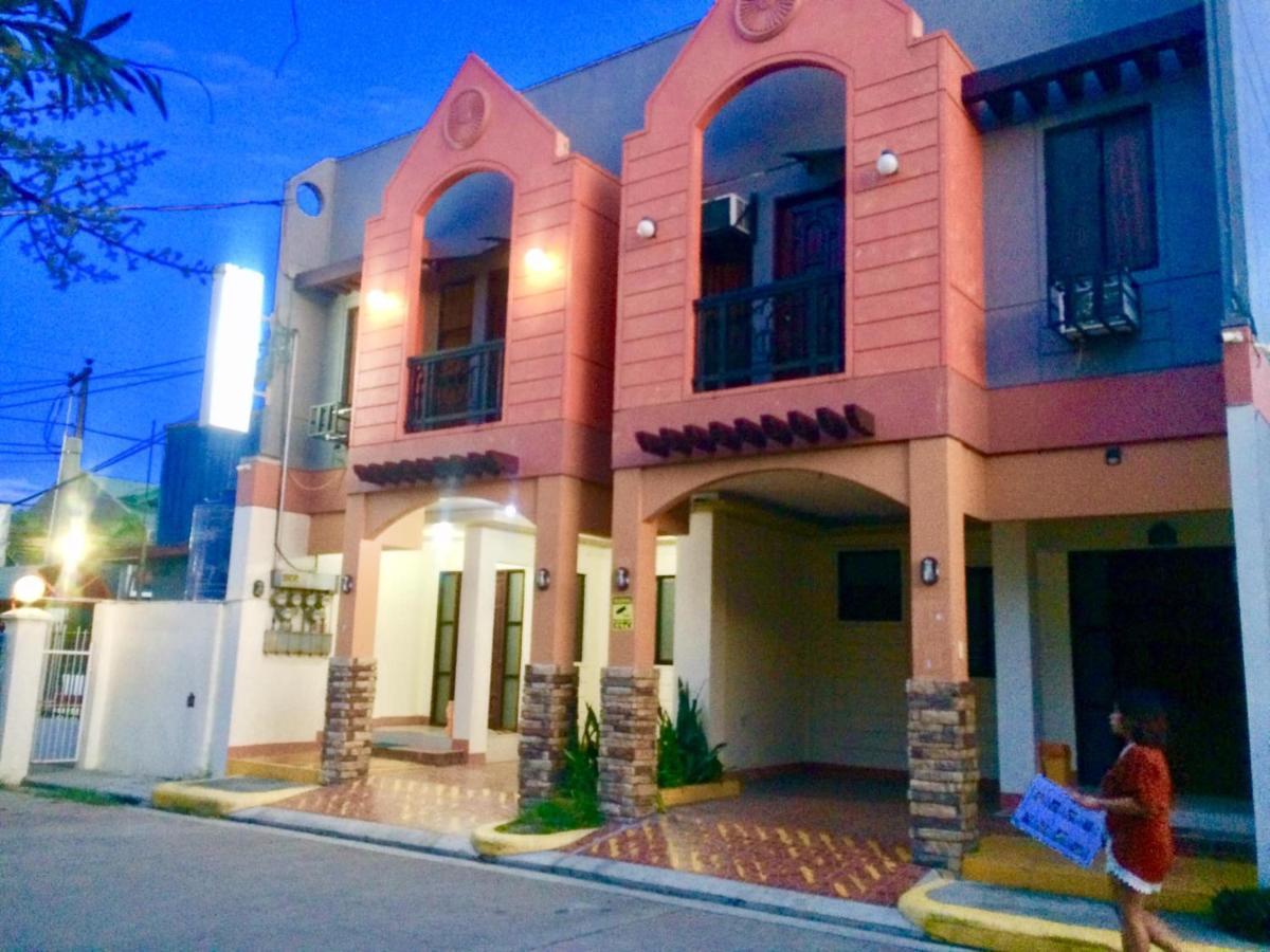 Manora Apartment Talisay  Exterior foto