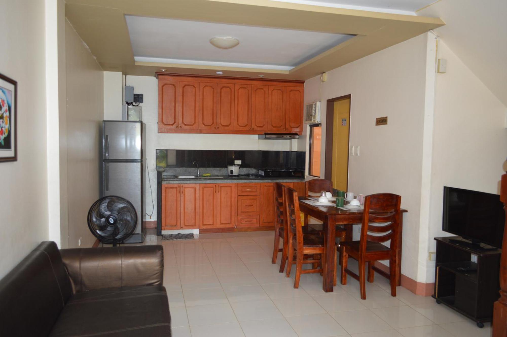 Manora Apartment Talisay  Exterior foto