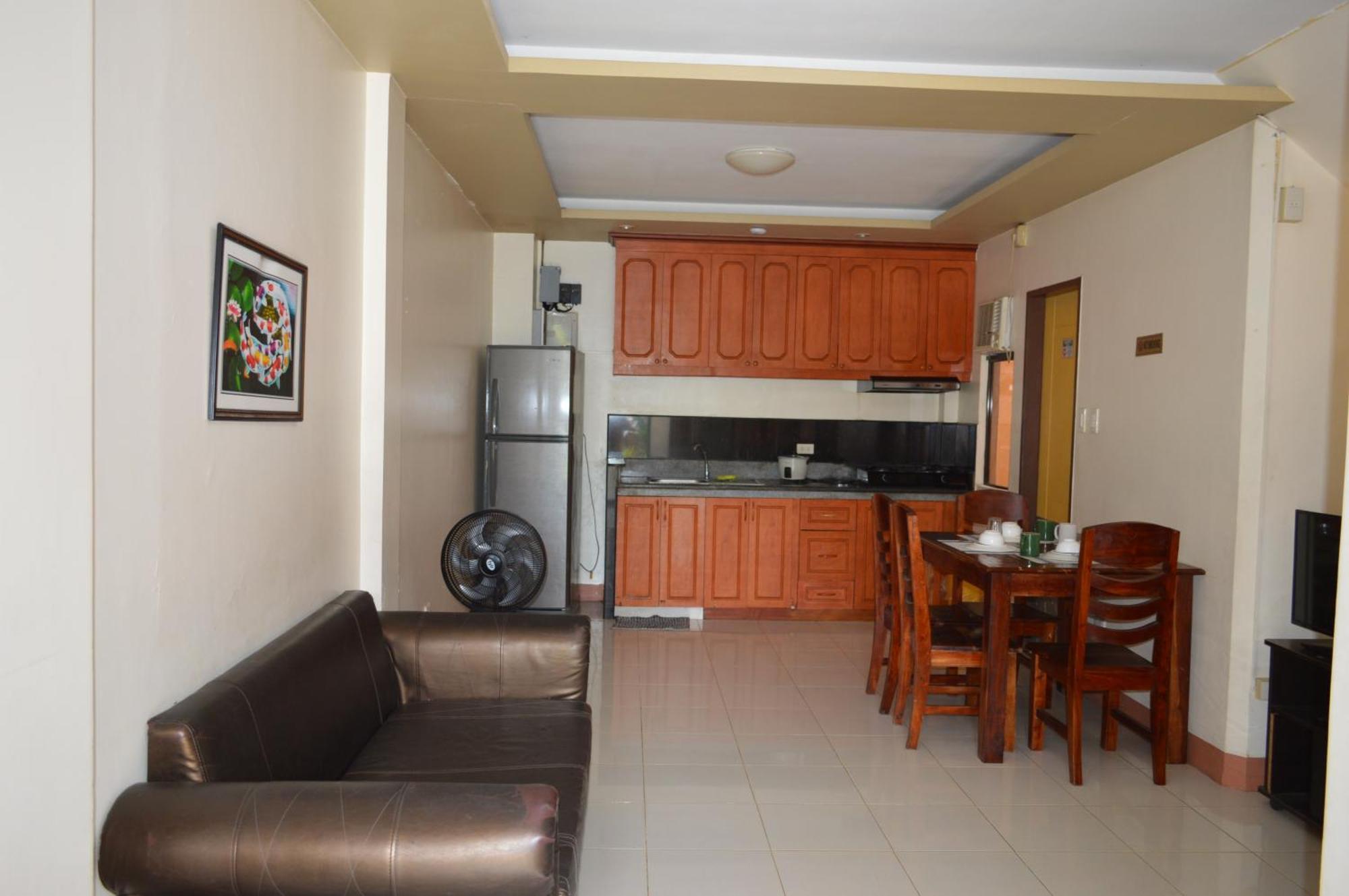 Manora Apartment Talisay  Exterior foto